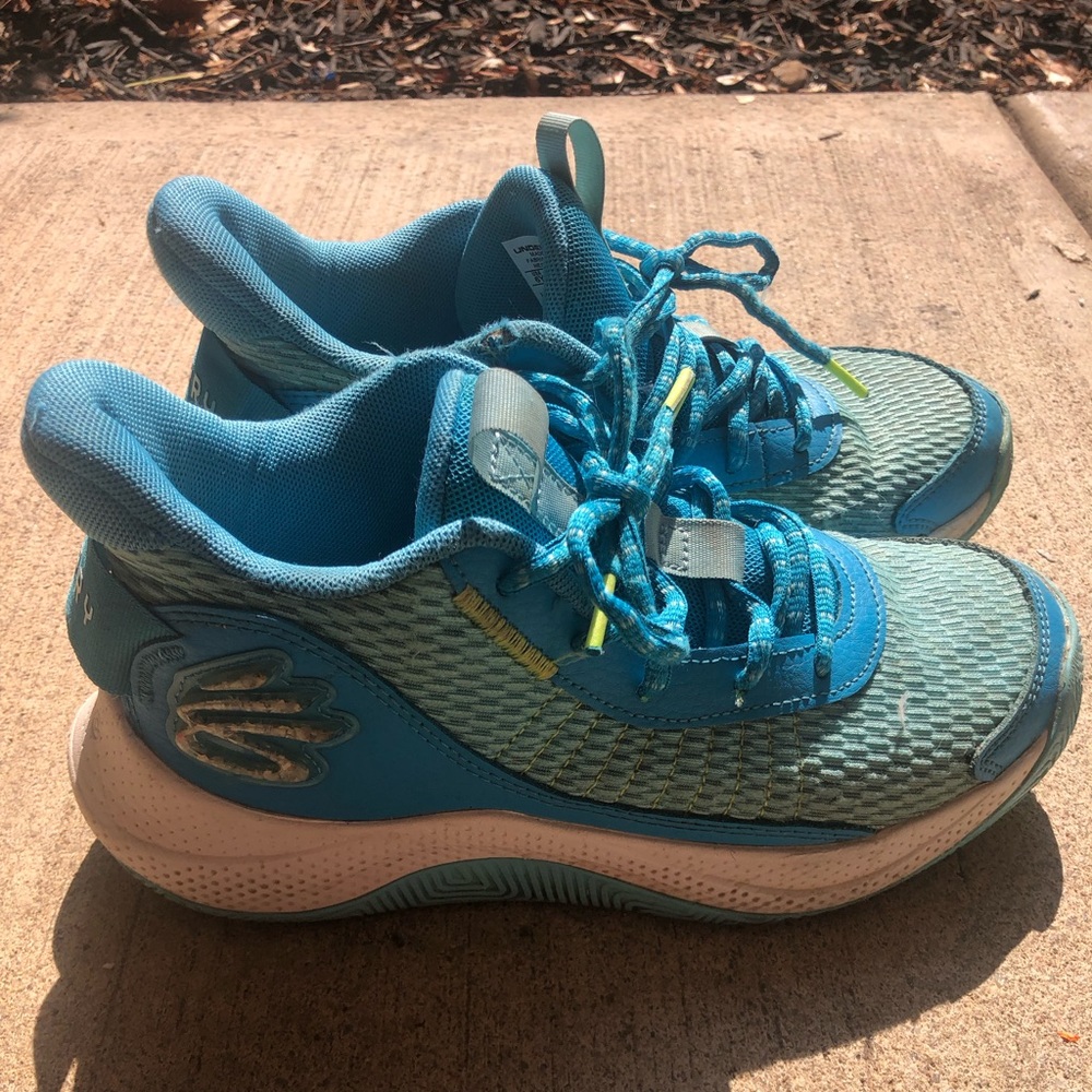 Steph Curry size 5.5